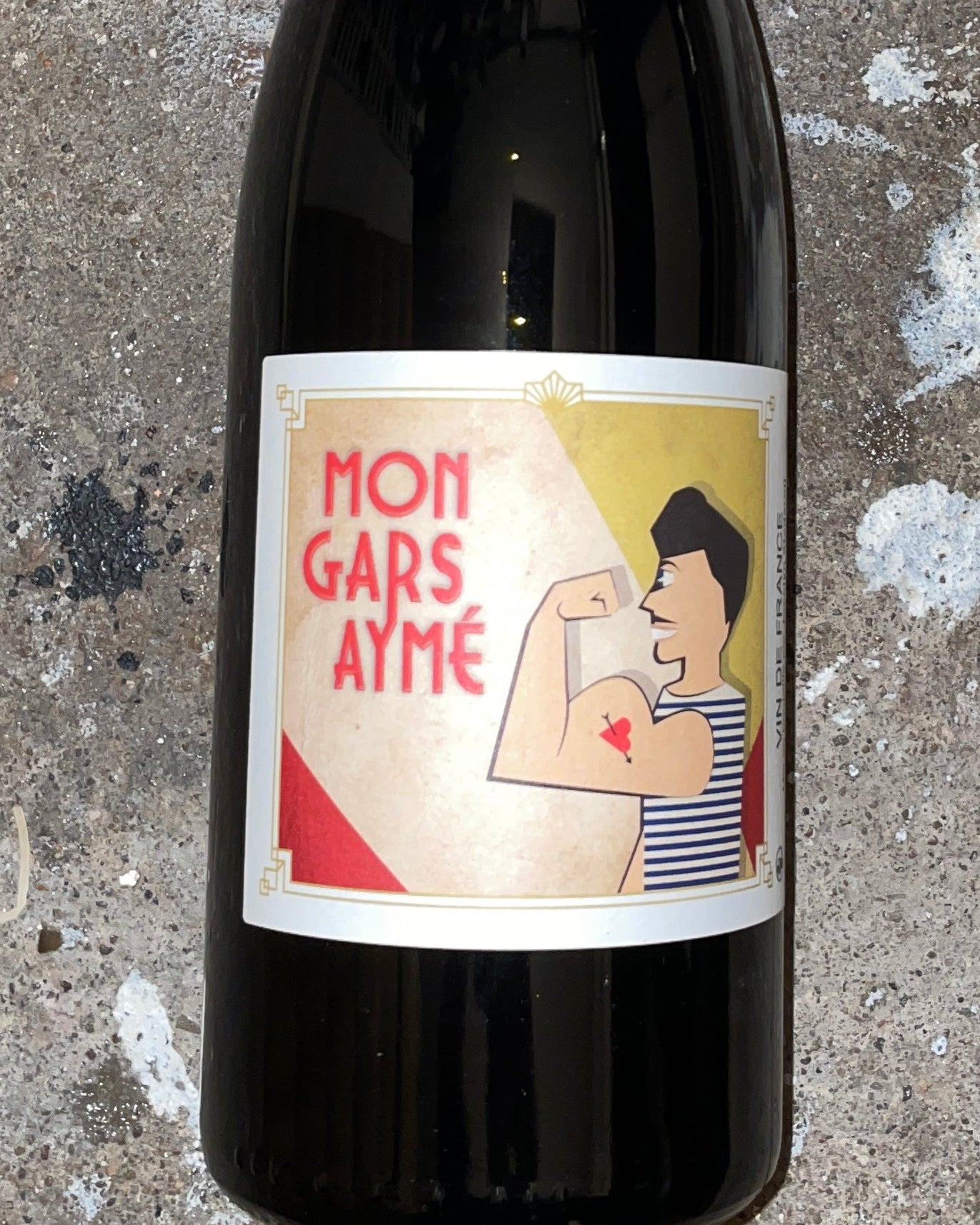 Domaine Jocelyn Staderoli Mon Gars Aymé, fransk økologisk rødvin fra Loire, lavet på 100% Gamay - naturvin, nærbillede