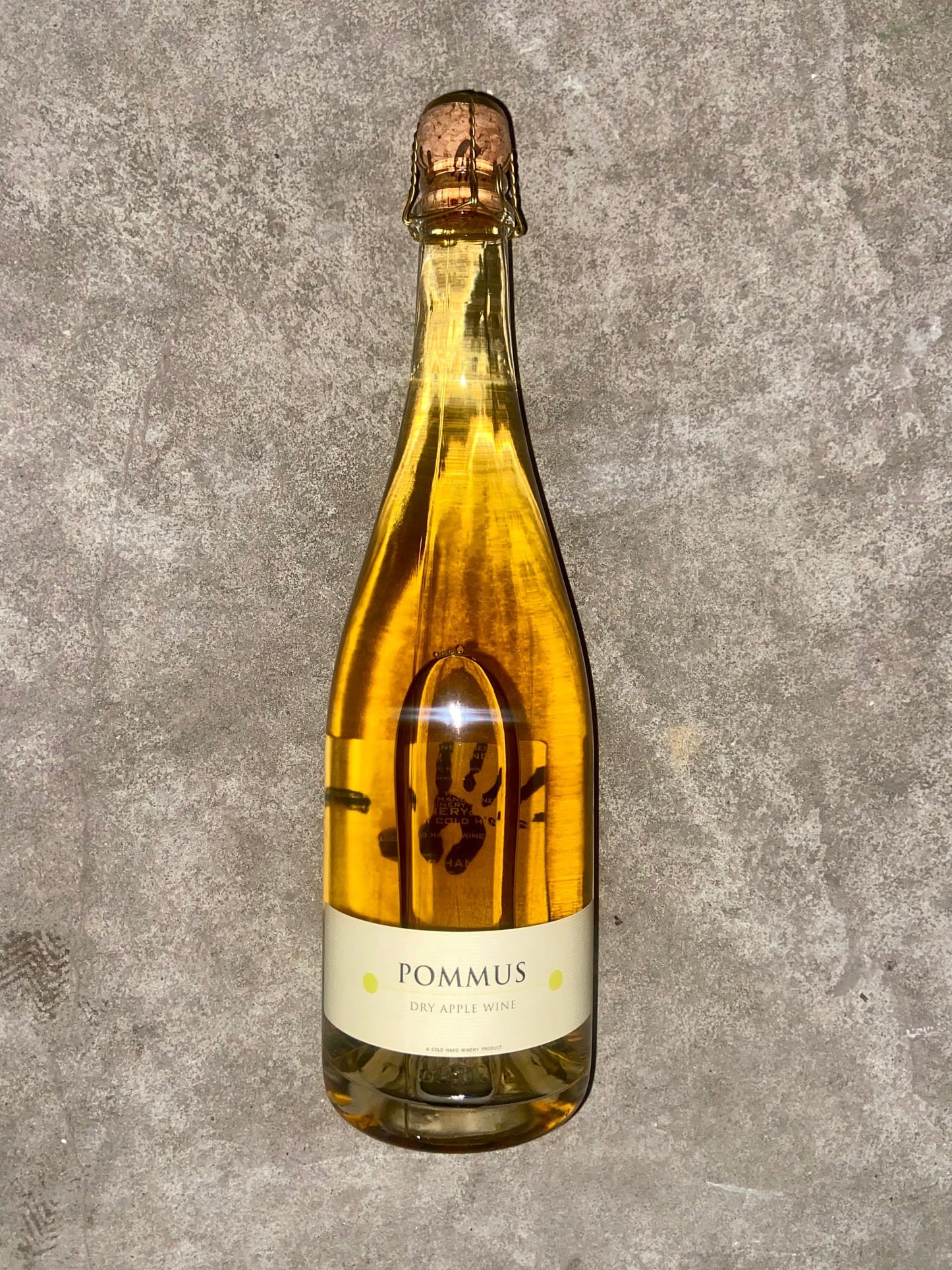 Cold Hand Winery, Pommus